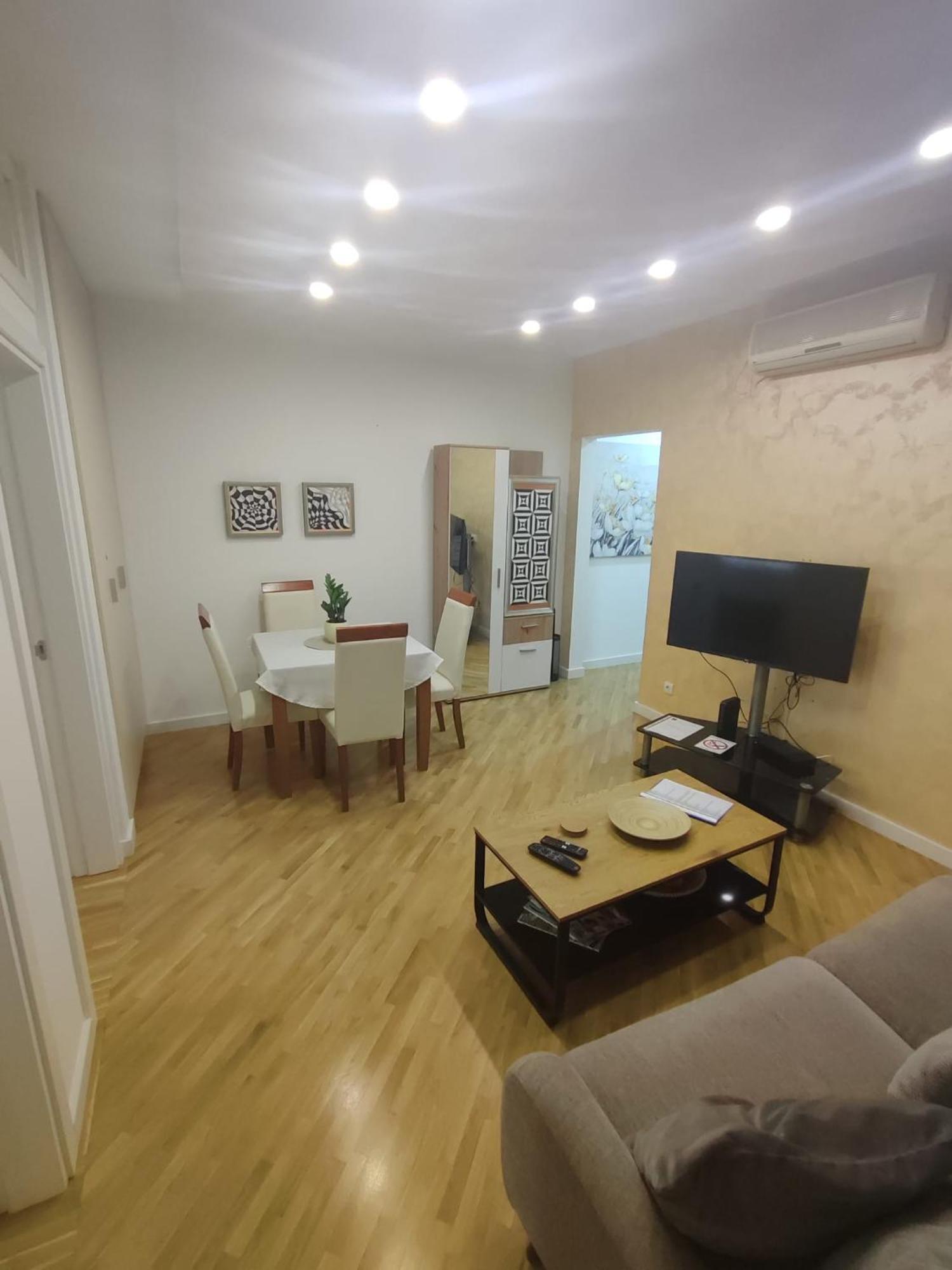 City Lights Lux Apartment Beograd Bagian luar foto