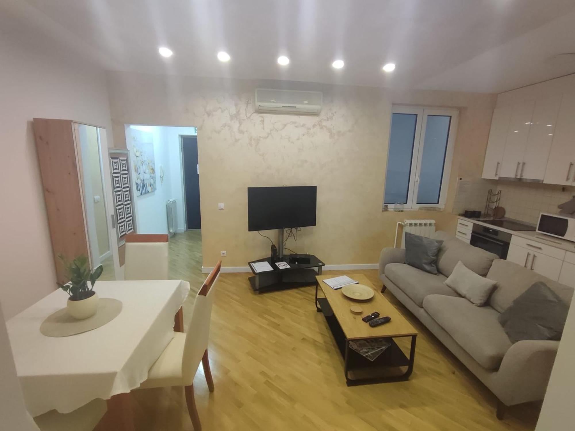 City Lights Lux Apartment Beograd Bagian luar foto