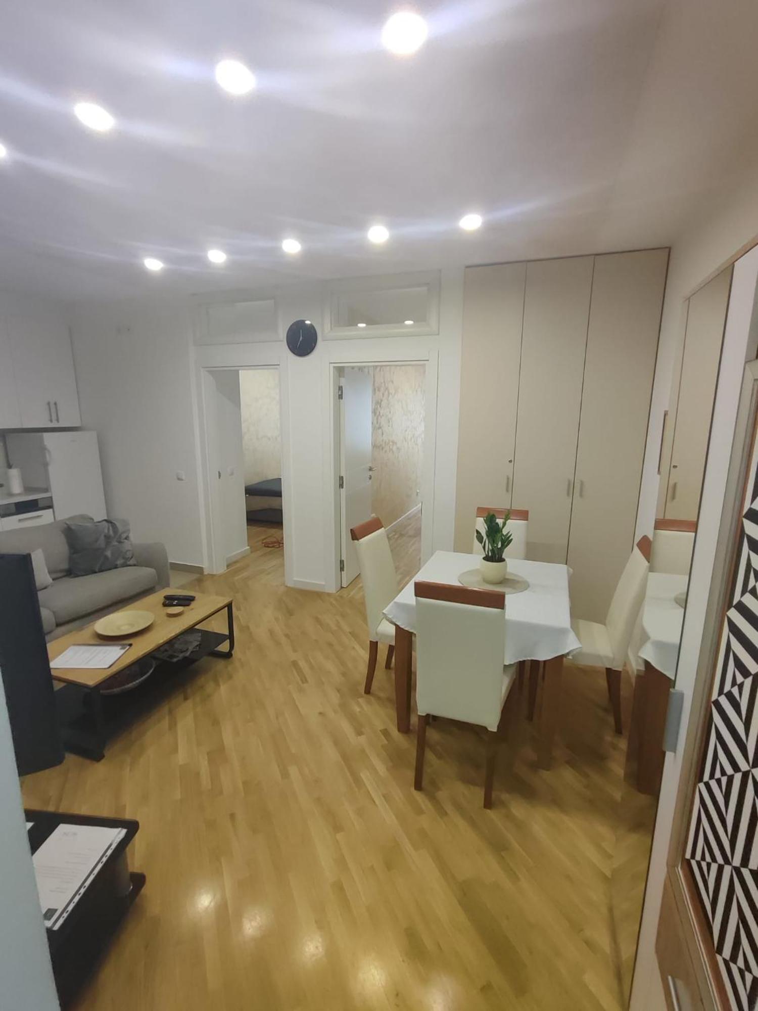 City Lights Lux Apartment Beograd Bagian luar foto