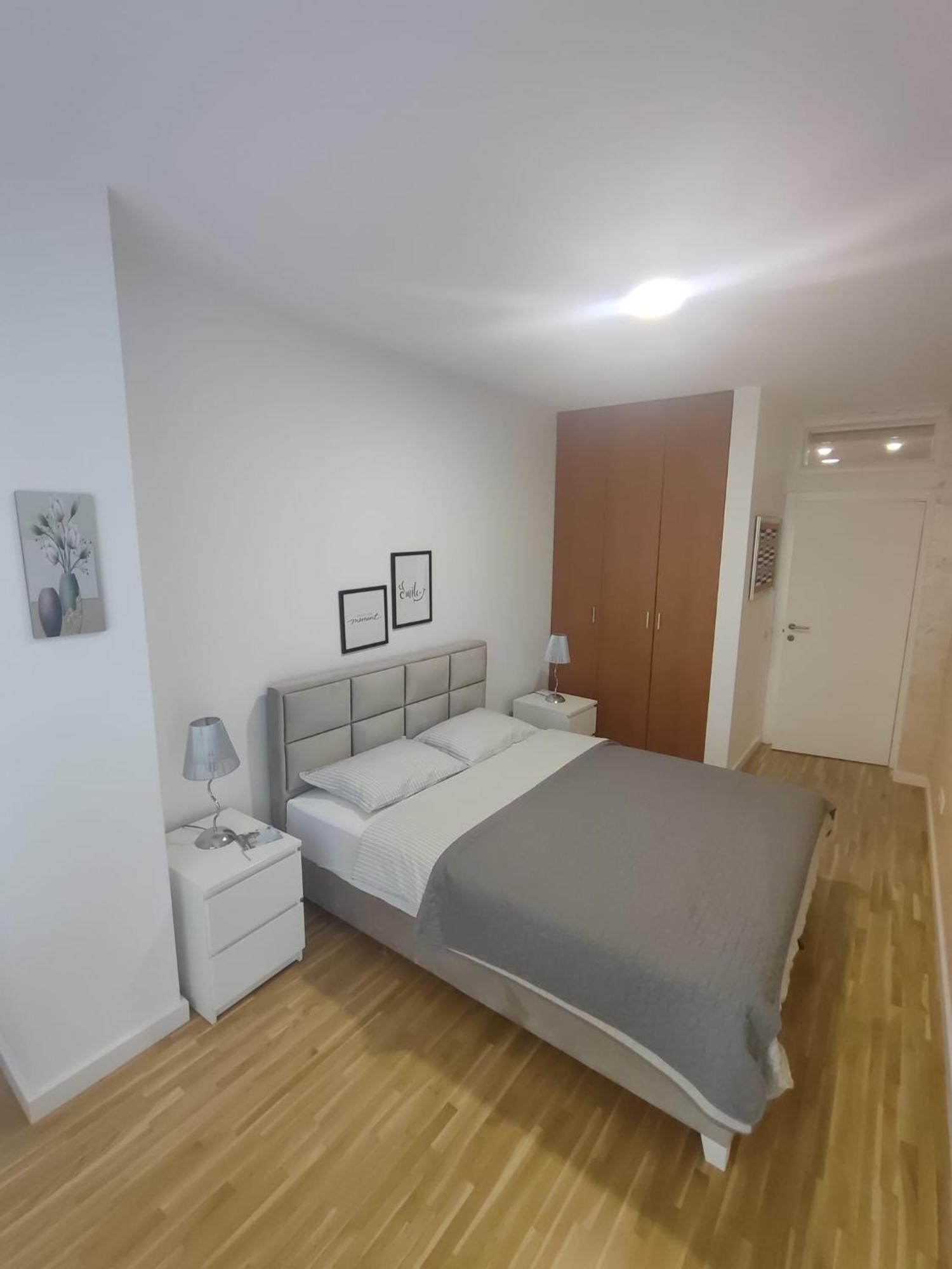 City Lights Lux Apartment Beograd Bagian luar foto